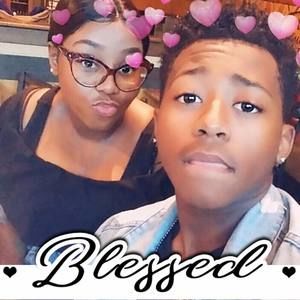 Meet your Posher, Eli